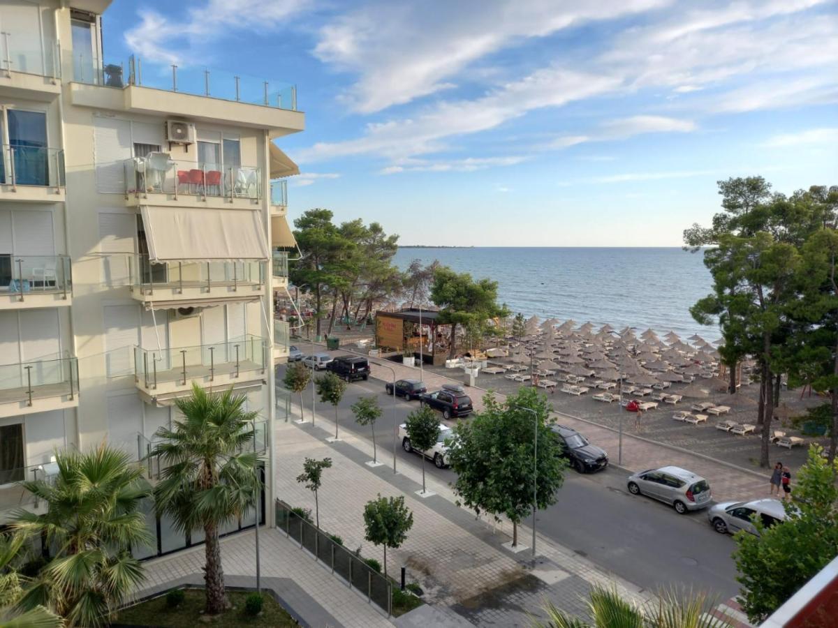 Apartament Sea View Mario's *